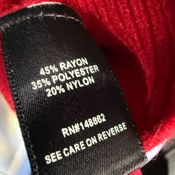 Torrid Pullover Off Shoulder Blouse Sweater Red Minimalist Longsleeve Size 1 - Picture 11 of 11